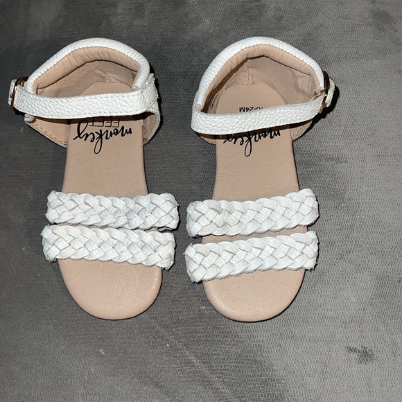 Monkey Feet Sandals - Picture 5 of 6